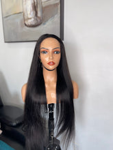 Load image into Gallery viewer, Straight 5x5 HD Lace Closure Glueless Wigs 200% Density 100% Human Hair
